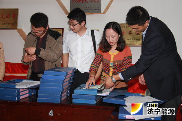 团市委检查组到太平煤矿检查验收示范性基层团组织创建工作