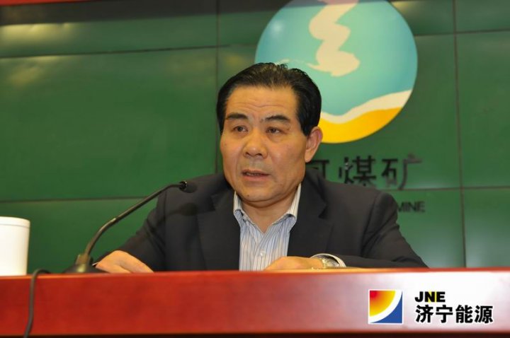 运河煤矿召开党的群众路线教育实践活动专题党课