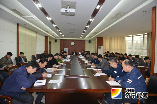 霄云煤矿：迅速传达学习张总在民主生活会上的讲话精神