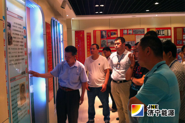 义桥煤矿：工会组织干部职工参观县党员干部党性教育展馆