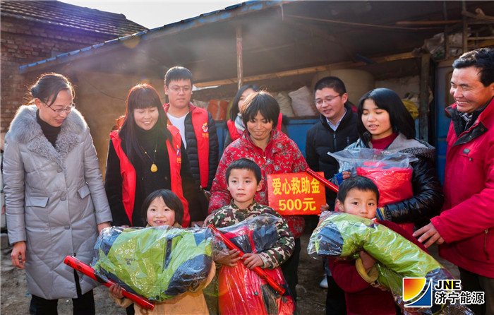 1566356021312798.jpg 金桥煤矿:不忘初心 与爱同行 “榜样”王海争先进事迹 (2).jpg