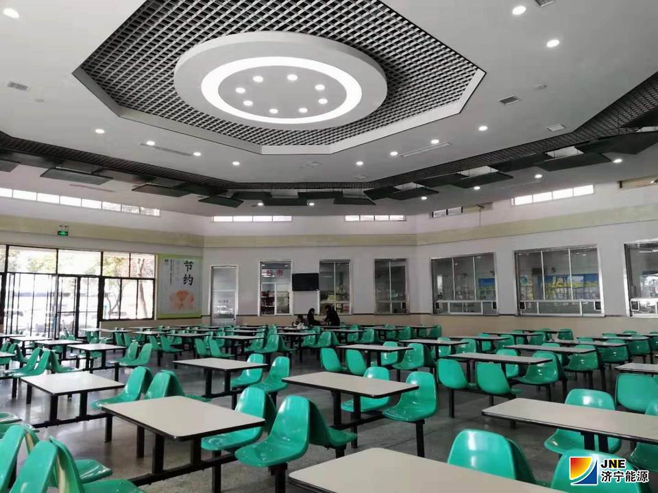 1573613668139590.jpg 2019年11月11日,运河煤矿改善就餐环境提升职工幸福指数(孙丽君).jpg