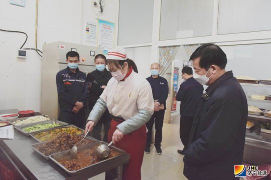 霄云煤矿：菜价核算职工代表“说了算”