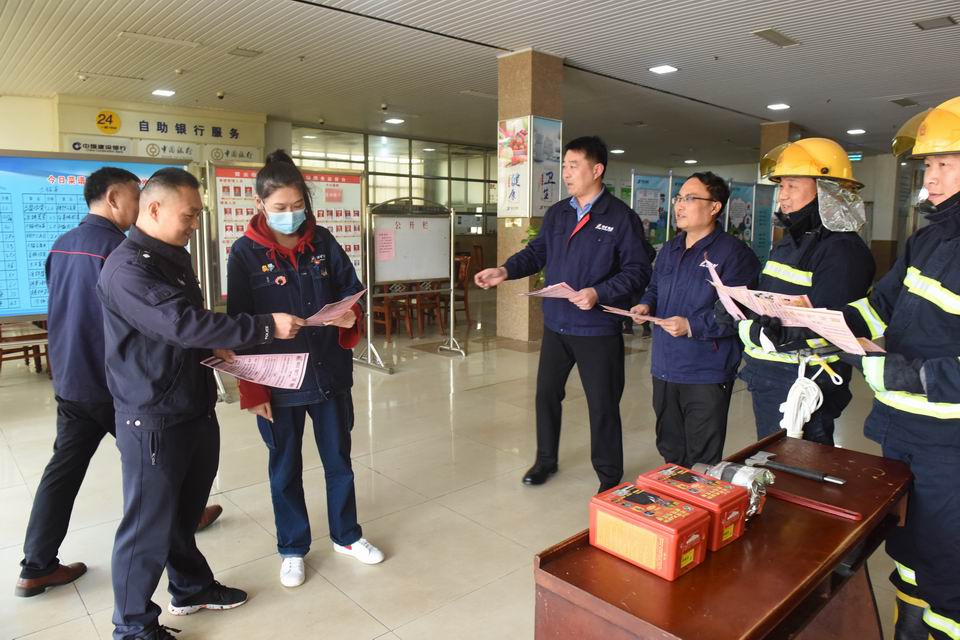 1604972535979908.jpg 霄云.jpg