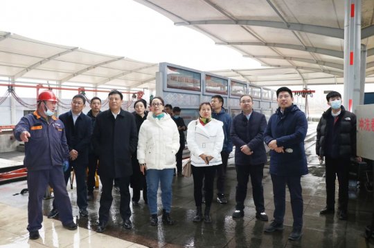 日照银行、华夏银行、威海银行各济宁分行行长到梁山港参观调研