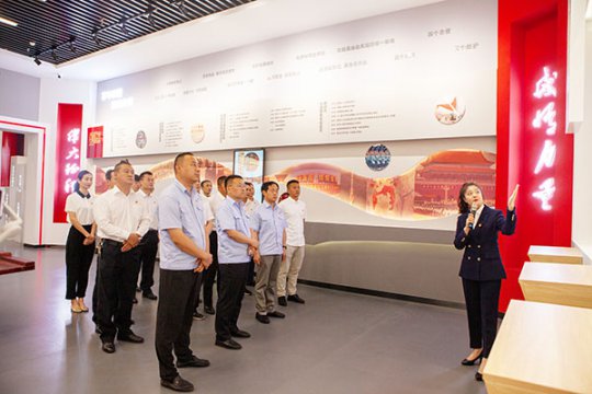 我们入党啦！义桥煤矿举行预备党员宣誓活动