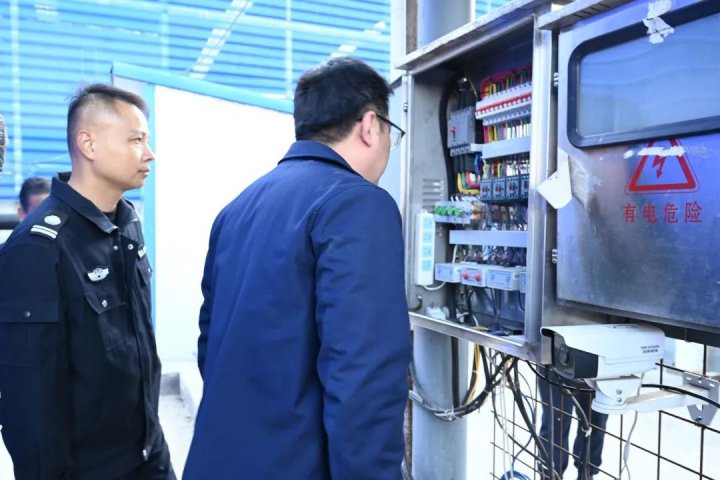 安居煤矿多举措扎实推进冬季“四防”工作