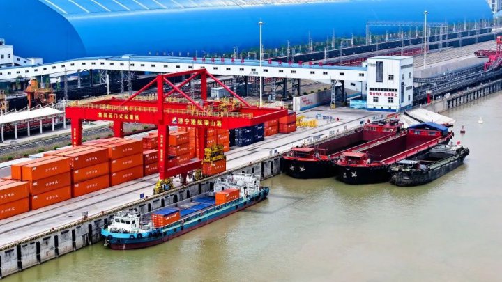 《新华社》半月谈丨把全社会物流成本降下来