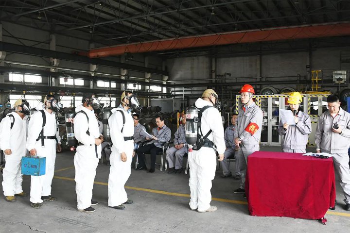 筑牢安全生产防线！中银电化成功开展应急救援演练