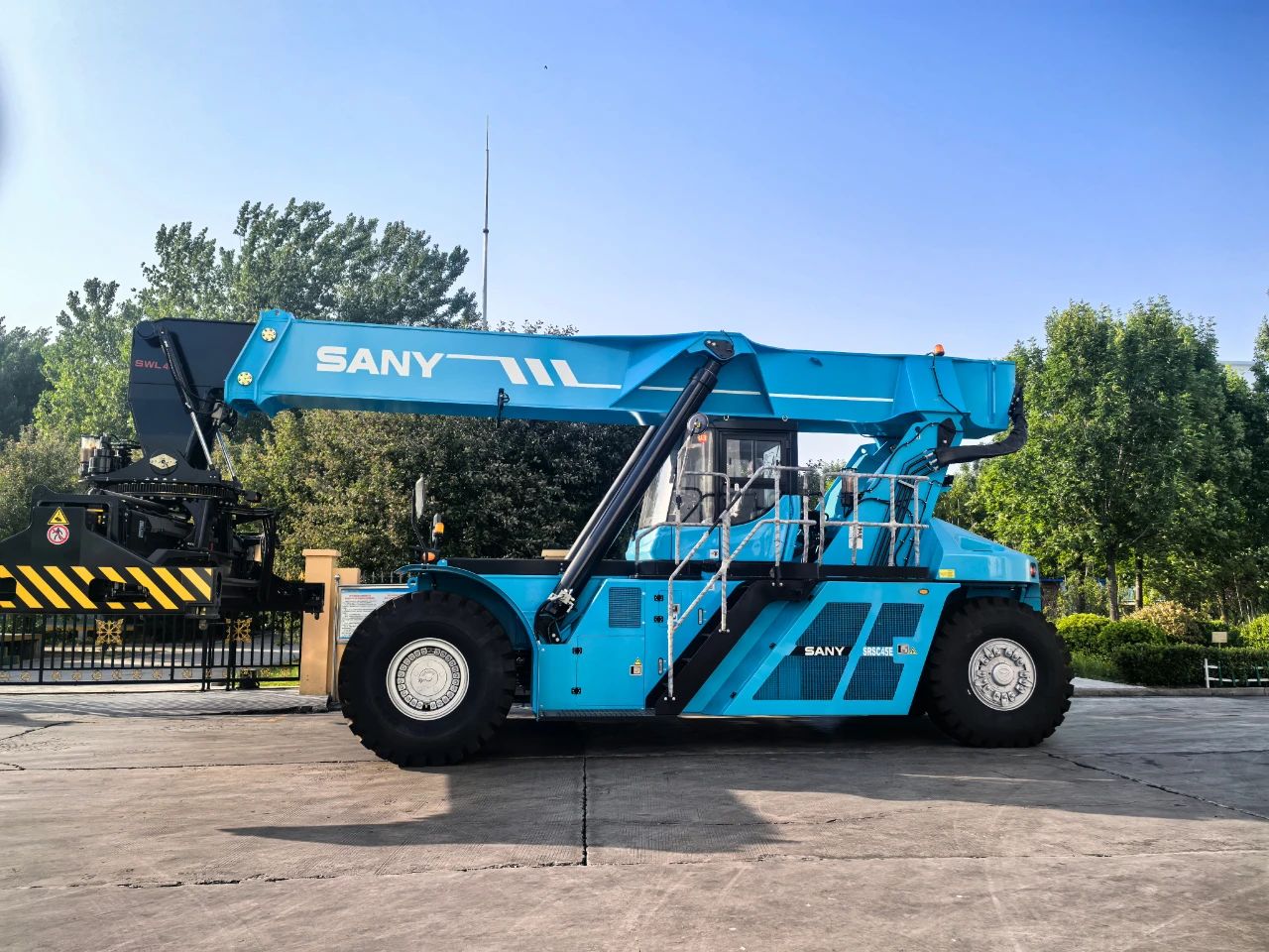 1750060634776852.jpg b42d5b35d5e22df4cdfe2ac164e488dc.jpg